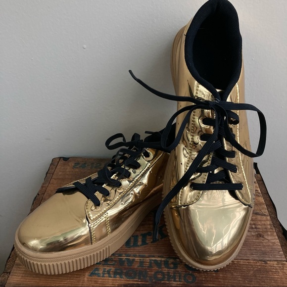 Shoes - Gold Sneakers 8